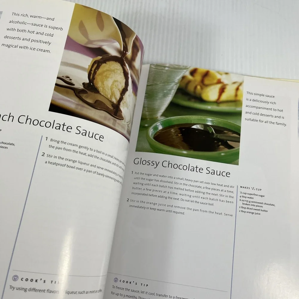 Cook's Library Chocolate Cookbook Recipes Desserts 2003 Hardcover Dust Jacket
